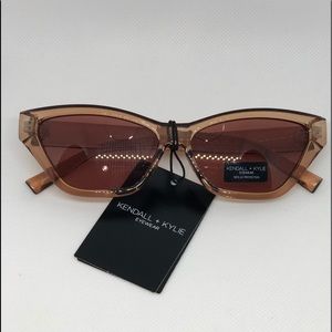 COPY - KENDALL + KYLIE Emma  Sunglasses